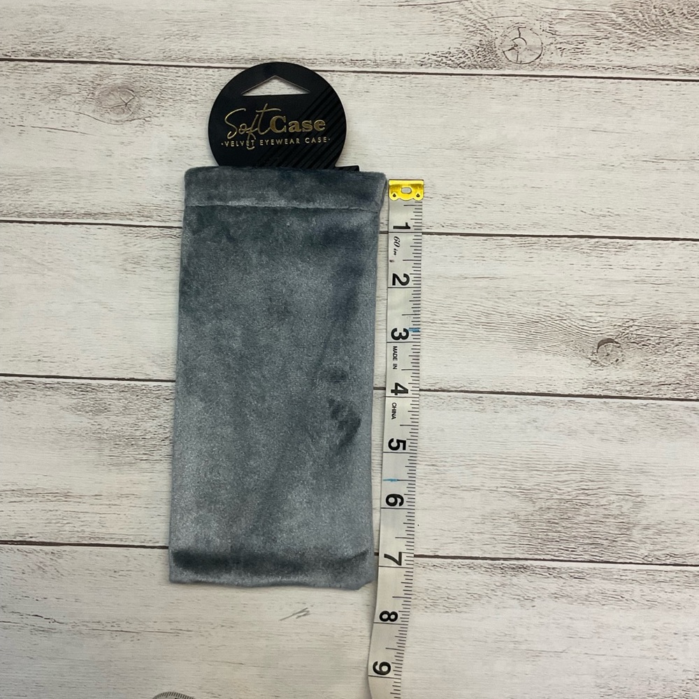 Eyewear case .